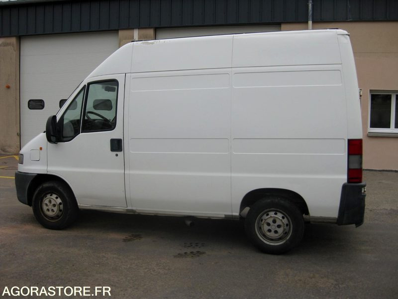 Furgón PEUGEOT BOXER