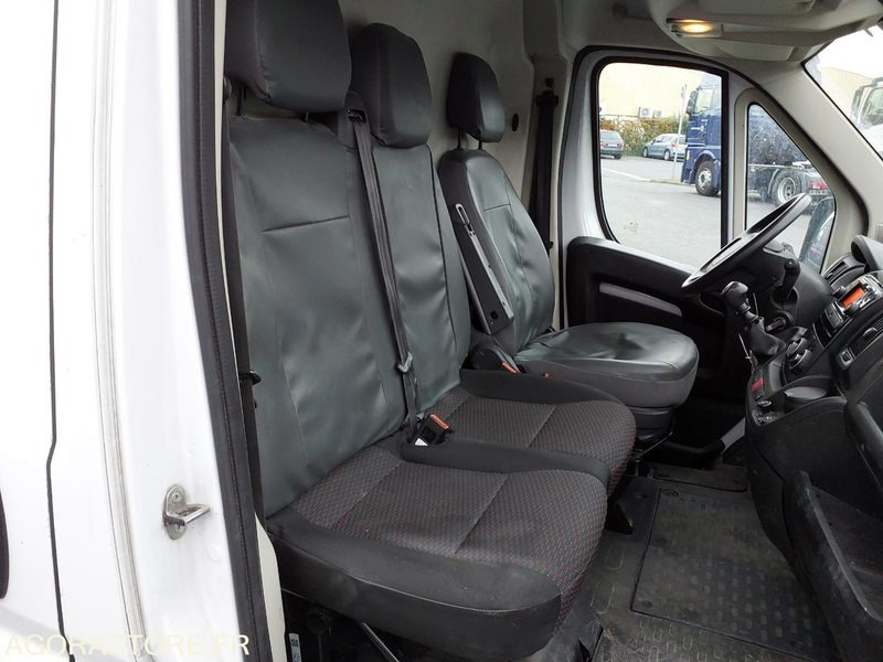 Furgón Peugeot Boxer 165CV L2H2 avec Hayon et Galerie - 2023 - 90000 Kms