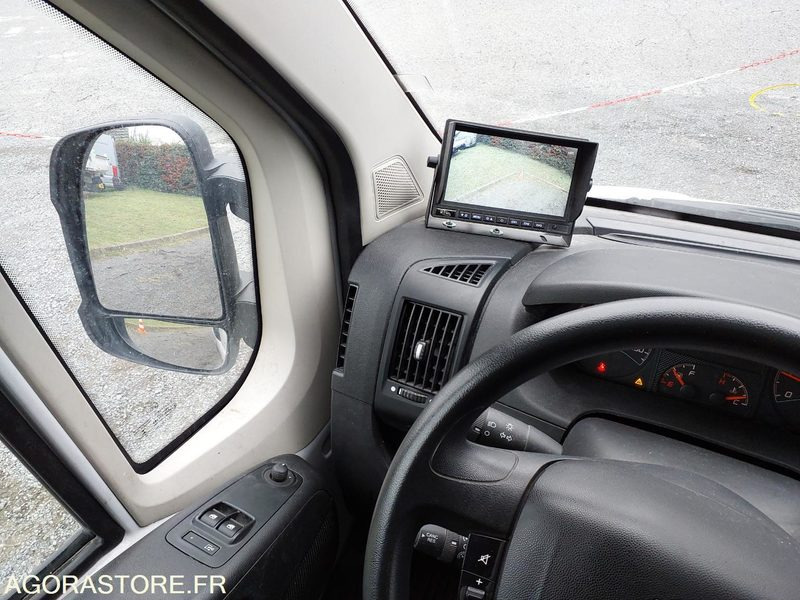 Furgón Peugeot Boxer 165CV L2H2 avec Hayon et Galerie - 2023 - 90000 Kms