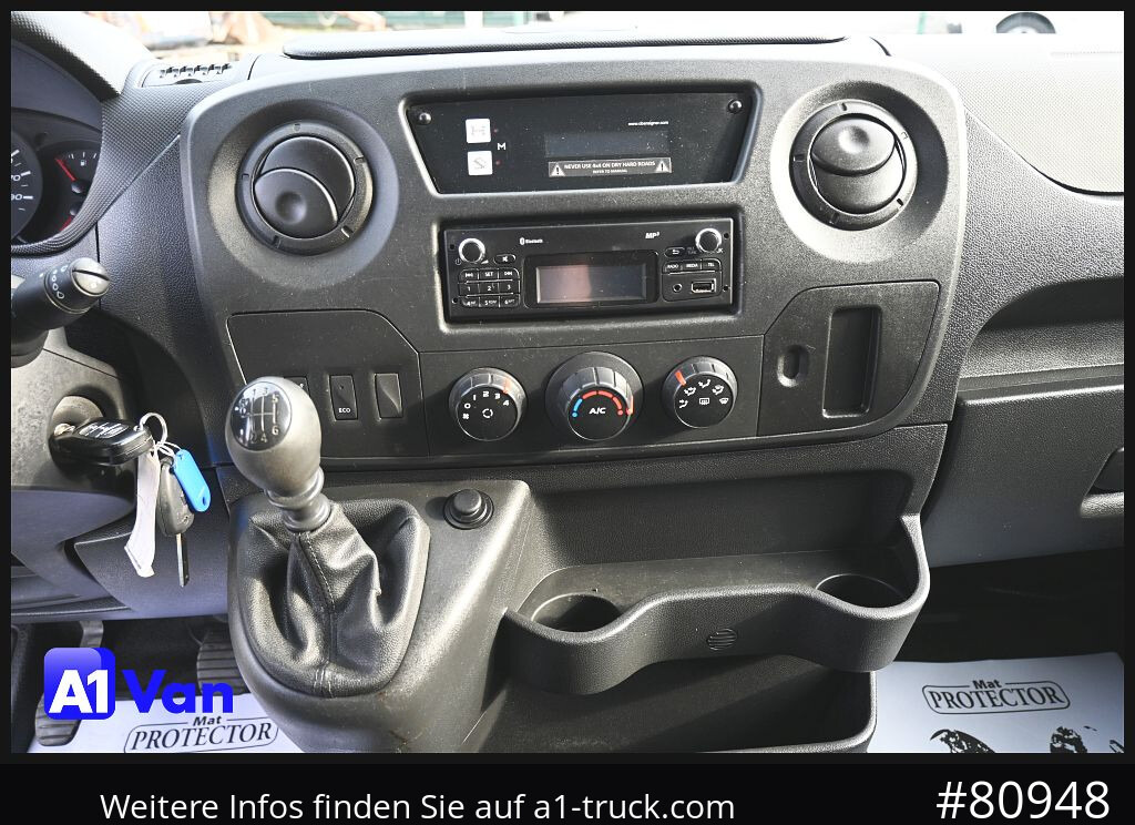 Furgón RENAULT Kasten Doka, 4x4, Kasten AHK, Klima,