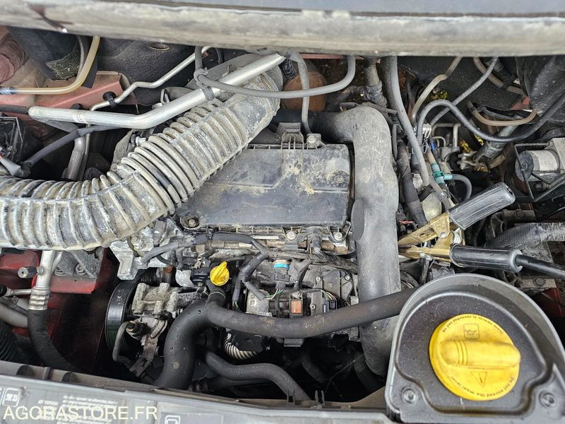 Furgón RENAULT MASTER 163791kms 2011- BK454ZB