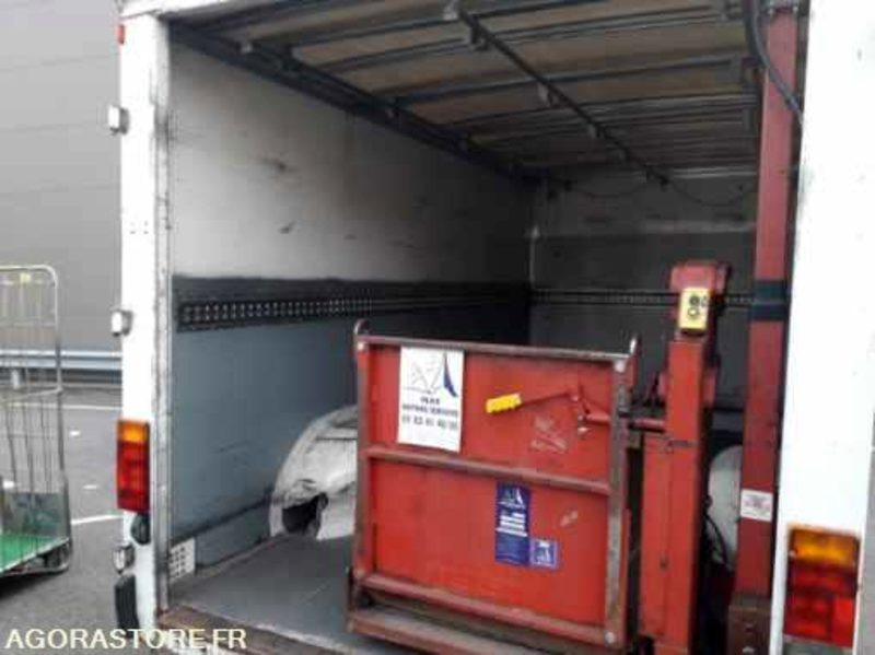 Furgón RENAULT MASTER D 2010 / 292000 kms