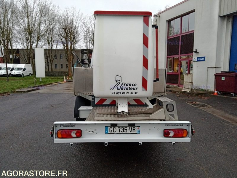 Furgón RENAULT MASTER ELEVATEUR CC TRAC F35 L2 145 / 91941 kms / 2021 / GD-732-GD