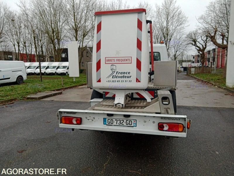 Furgón RENAULT MASTER ELEVATEUR CC TRAC F35 L2 145 / 91941 kms / 2021 / GD-732-GD