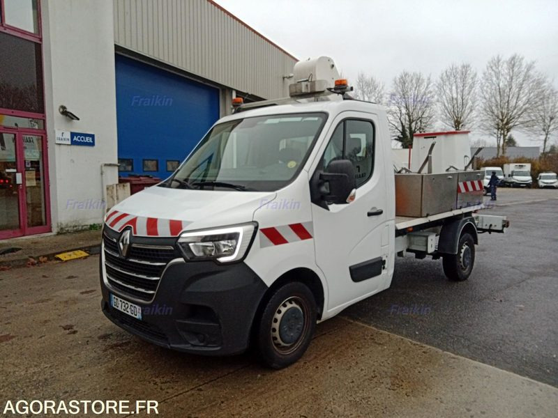 Furgón RENAULT MASTER ELEVATEUR CC TRAC F35 L2 145 / 91941 kms / 2021 / GD-732-GD