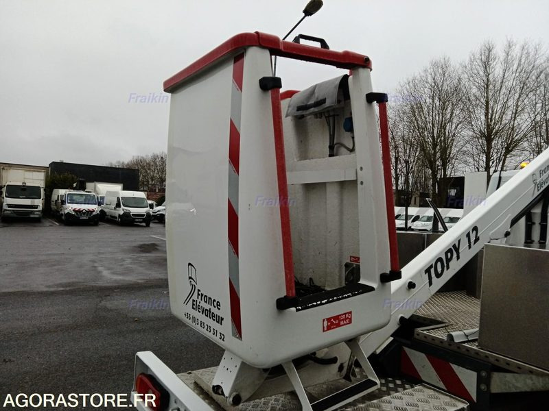 Furgón RENAULT MASTER ELEVATEUR CC TRAC F35 L2 145 / 91941 kms / 2021 / GD-732-GD