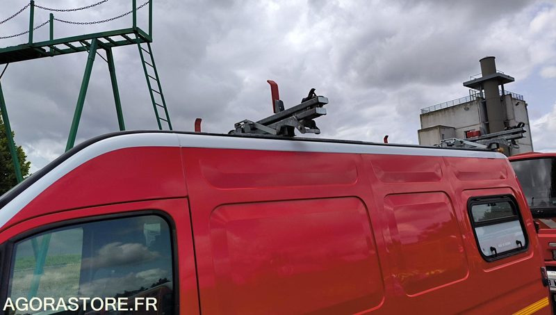 Furgón RENAULT MASTER II 2,5D  - 2000 - 48197kms