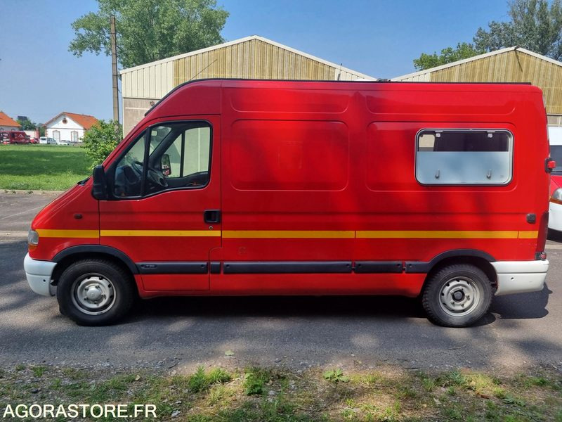 Furgón RENAULT MASTER L2H2 - CL 646 AB - 118636 Kms