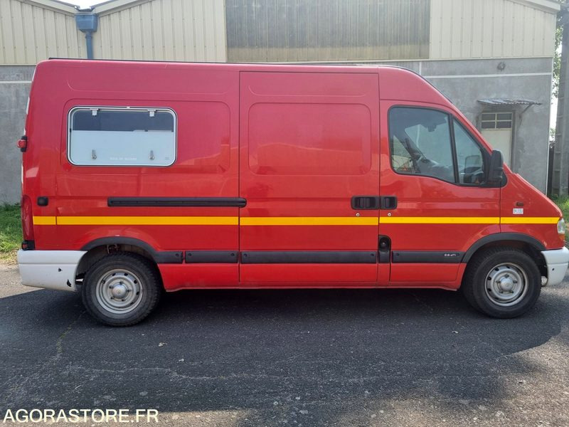 Furgón RENAULT MASTER L2H2 - CL 646 AB - 118636 Kms