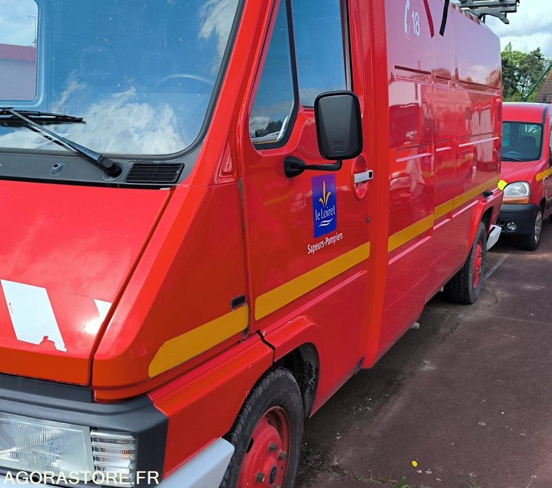 Furgón RENAULT MASTER T35 D 102714kms - 1996
