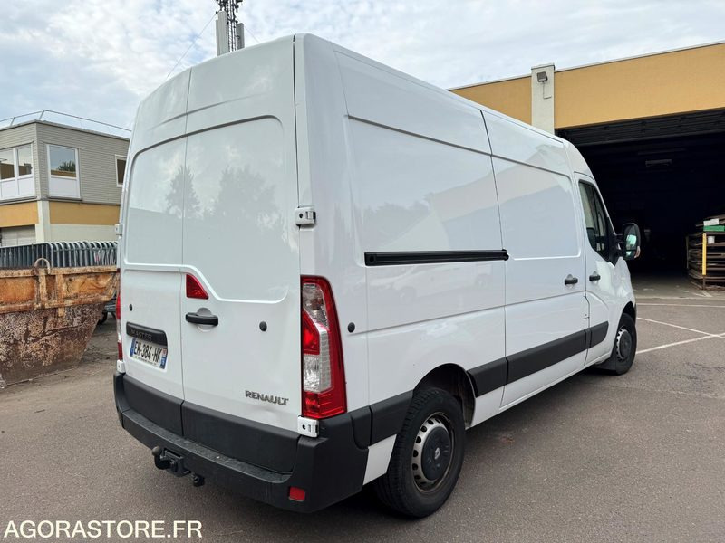 Furgón Renault Master 3 L2H2 Fourgon tôlé 2.3dci traction 130ch