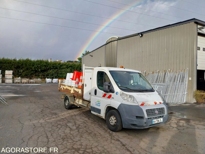 Furgoneta basculante FIAT DUCATO 3.5 ML 2.2 MJT BENNE AA-754-LK 170 000 kms 2009