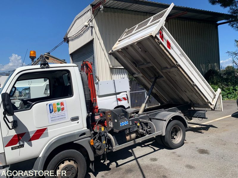 Furgoneta basculante Nissan Cabstar - 2006 - 127 000 kms - 532 BSH 06