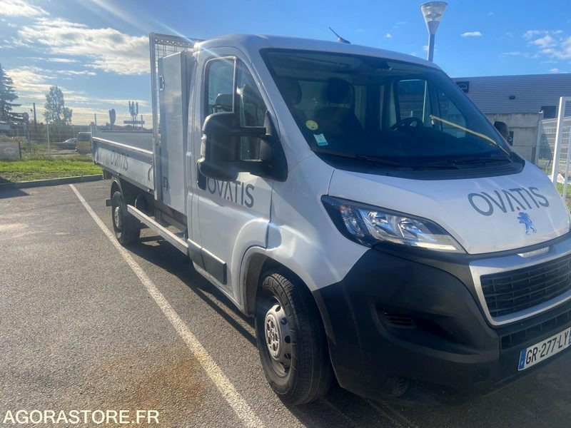 Furgoneta basculante PEUGEOT BOXER BENNE - 2023 - 110500 Kms