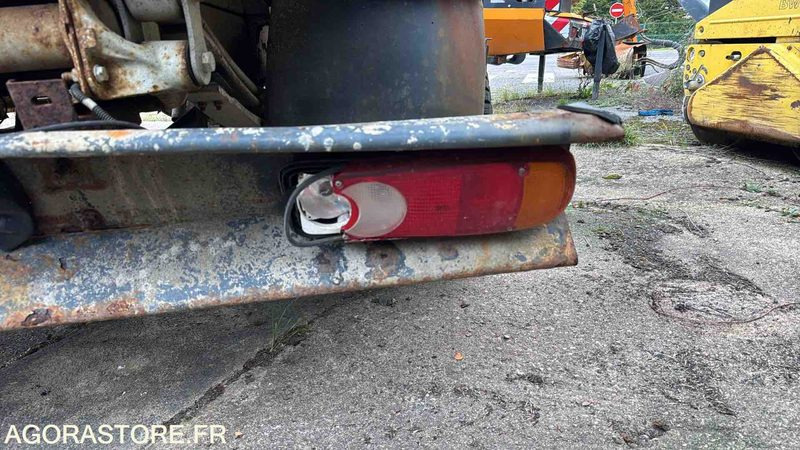 Furgoneta basculante RENAULT 56ANA1 - 2007 - 124295 KM