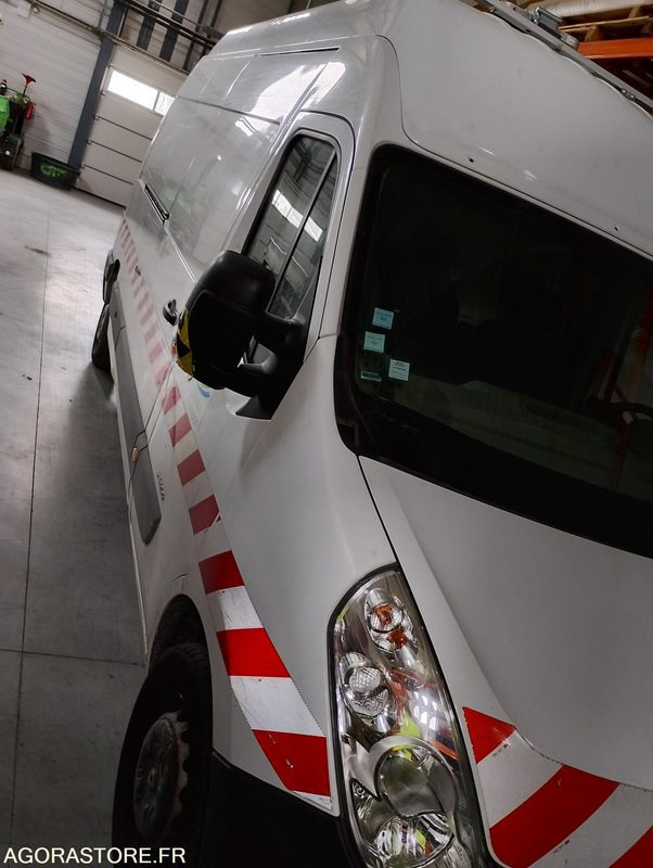 Furgoneta basculante RENAULT FOURGON