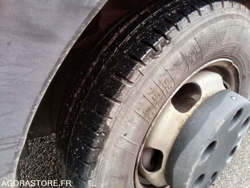 Furgoneta basculante RENAULT MASTER Benne - 2016 - 130150 km