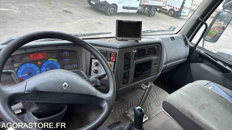 Furgoneta basculante RENAULT PREMIUM - 2006 - 133601 KM