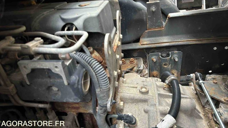 Furgoneta basculante RENAULT PREMIUM - 2006 - 133601 KM