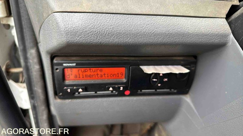 Furgoneta basculante RENAULT PREMIUM - 2006 - 133601 KM