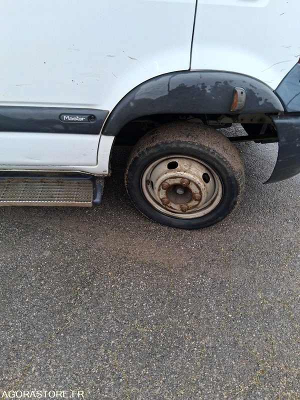 Furgoneta basculante Renault Master 120 DCI