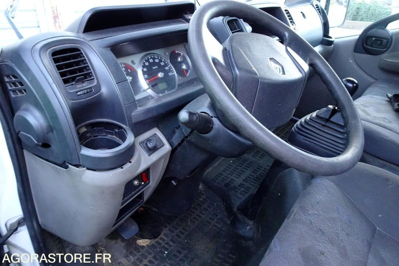 Furgoneta basculante Renault Maxity 130 DXI