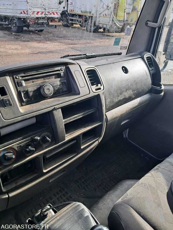 Furgoneta basculante Renault Maxity - 2011 - 155966kms - BX782JQ