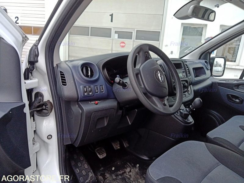 Furgoneta pequeña AMBULANCE VIVARO OPEL - 2018 / 304338 KM - EW363YA