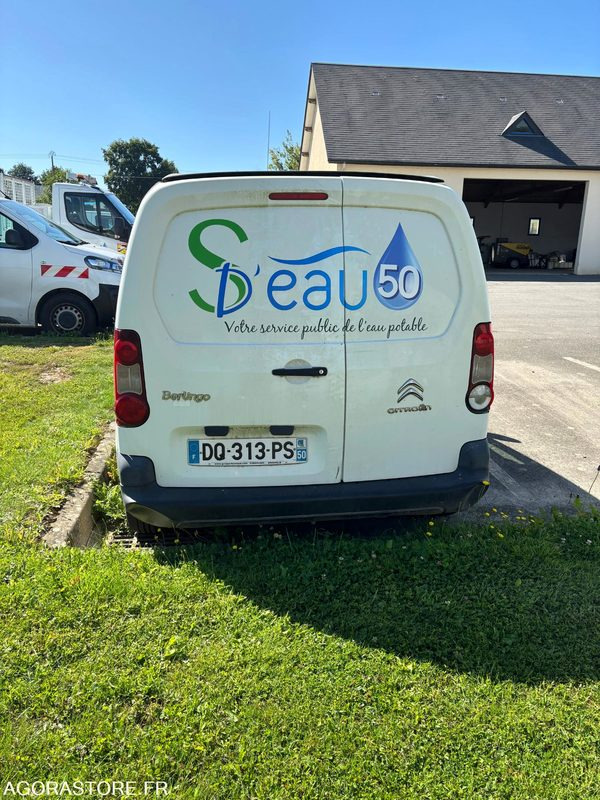 Furgoneta pequeña Berlingo