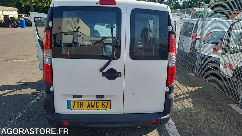 Furgoneta pequeña FIAT DOBLO CARGO - 2007 - 98427KM - 718 AWC 67
