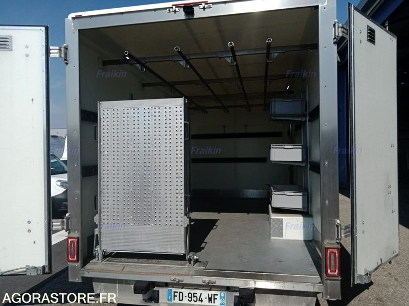 Furgoneta pequeña FOURGON MASTER RENAULT 2019 / 57755 KM - FD954WF
