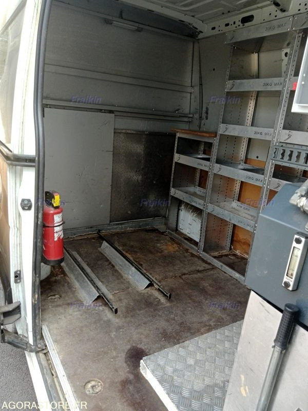 Furgoneta pequeña FOURGON RENAULT MASTER RT TRUCKS - 2018 / 156465 KM - ET577DX