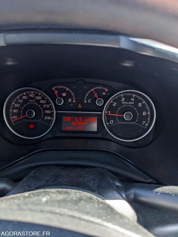 Furgoneta pequeña Fiat Fiorino