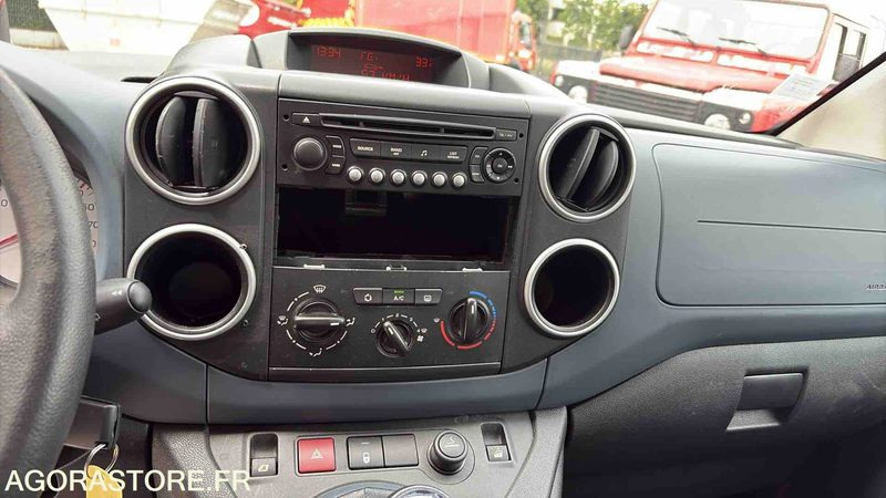 Furgoneta pequeña PEUGEOT PARTNER 172 474 Kms - 2010- BE-244-ZV