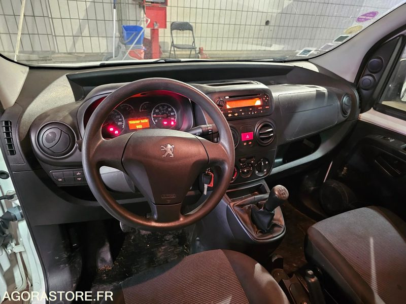 Furgoneta pequeña Peugeot Bipper - CP519ER