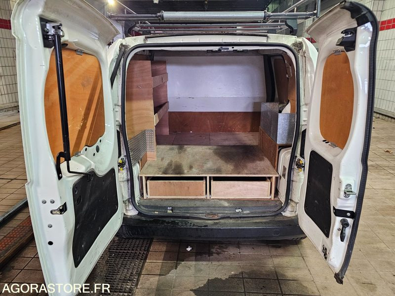 Furgoneta pequeña Peugeot bipper - CF406EF