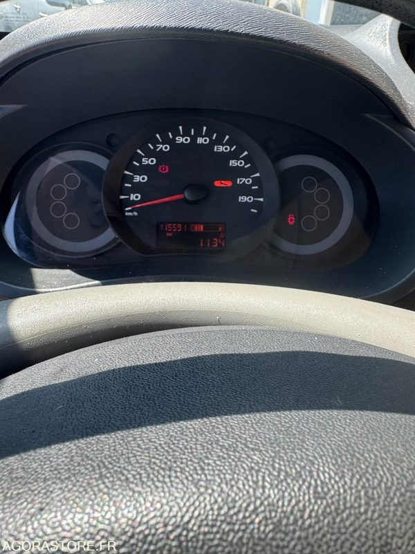 Furgoneta pequeña RENAULT KANGOO - 2009 - 115 000km
