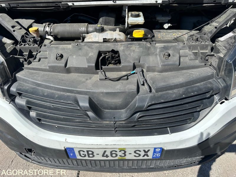 Furgoneta pequeña RENAULT TRAFIC - 2021 -145CV L1 H1 -  108000 KM