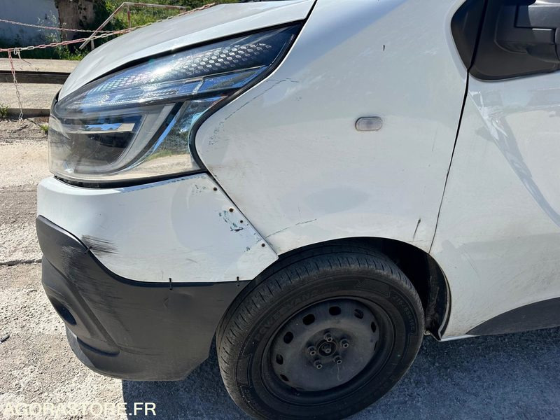Furgoneta pequeña RENAULT TRAFIC - 2021 -145CV L1 H1 -  108000 KM