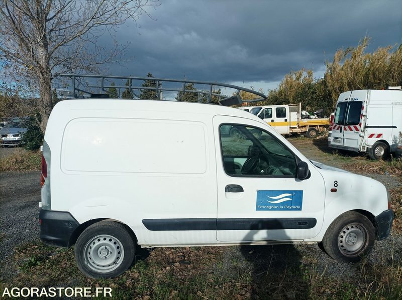 Furgoneta pequeña Renault Kangoo 06-2002 3990ZW34