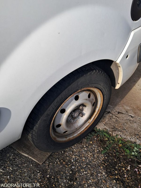 Furgoneta pequeña Renault Kangoo - 2006 - 75766kms - 1944 ZZ 42