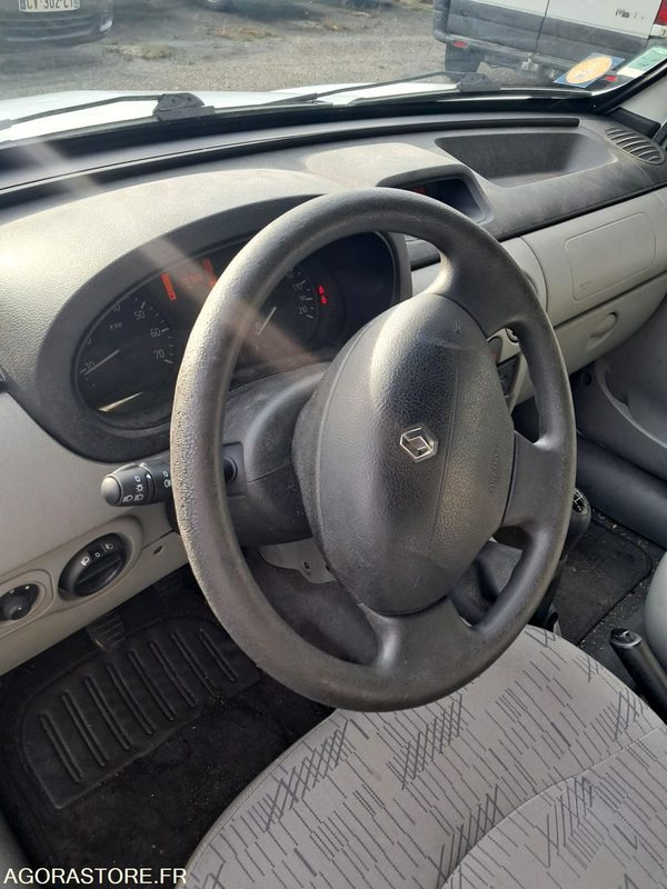 Furgoneta pequeña Renault Kangoo - 2006 - 75766kms - 1944 ZZ 42