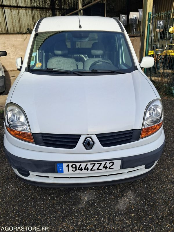 Furgoneta pequeña Renault Kangoo - 2006 - 75766kms - 1944 ZZ 42
