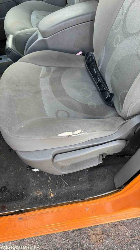 Furgoneta pequeña Renault Kangoo - 2009 - AF-110-HS