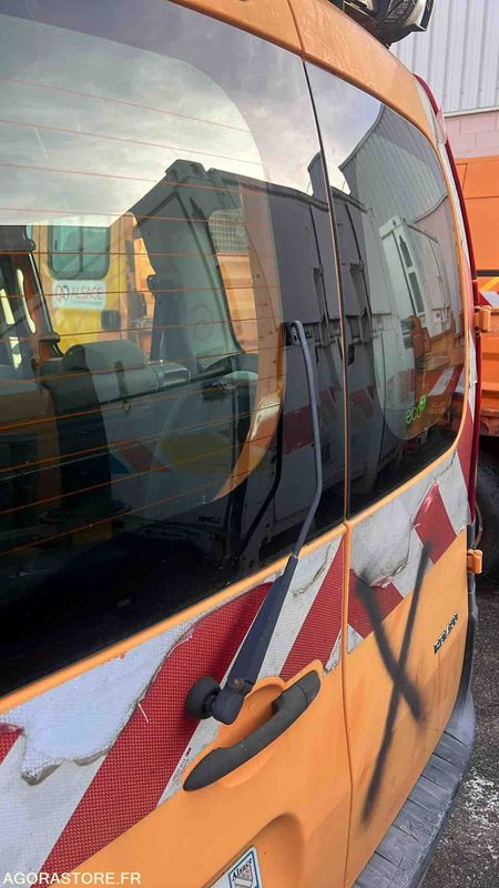 Furgoneta pequeña Renault Kangoo - 2009 - AF-110-HS