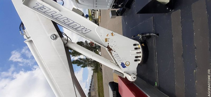 Furgoneta Nacelle Plateau RENAULT Maxity - 44000 km - 2008