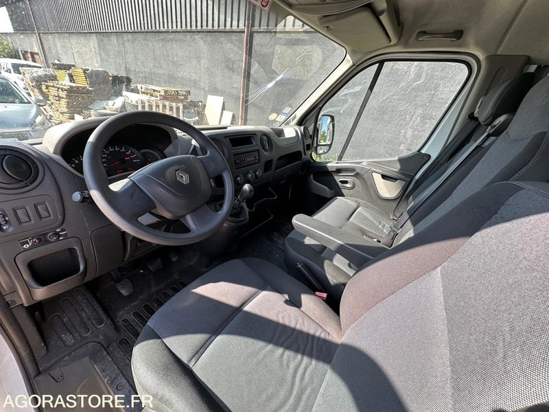 Furgoneta Renault Master III 2.3 DCI Plateau avec Hayon