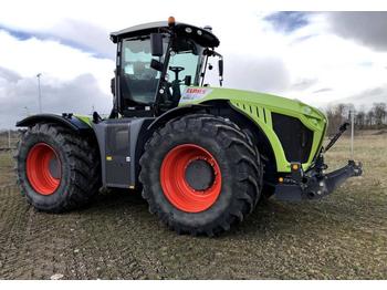 Tractor CLAAS XERION 4000: foto 1