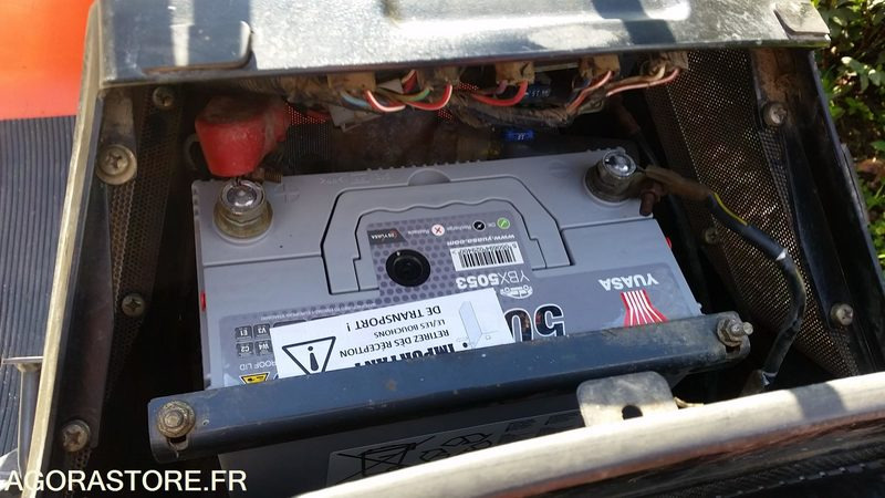 Cortacésped TONDEUSE KUBOTA G21 DIESEL 2007 933H SANS PLATEAU DE COUPE