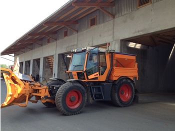 Tractor Fendt Xylon 524 mit Winterdienstausrüstung: foto 1